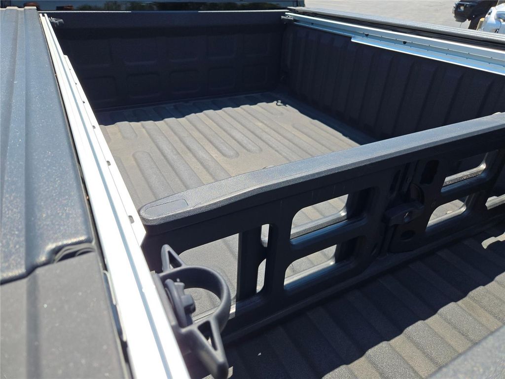 صورة مصغرة 23 لـ 2025 RAM 3500 LIMITED CREW CAB 4X4 6'4' BOX