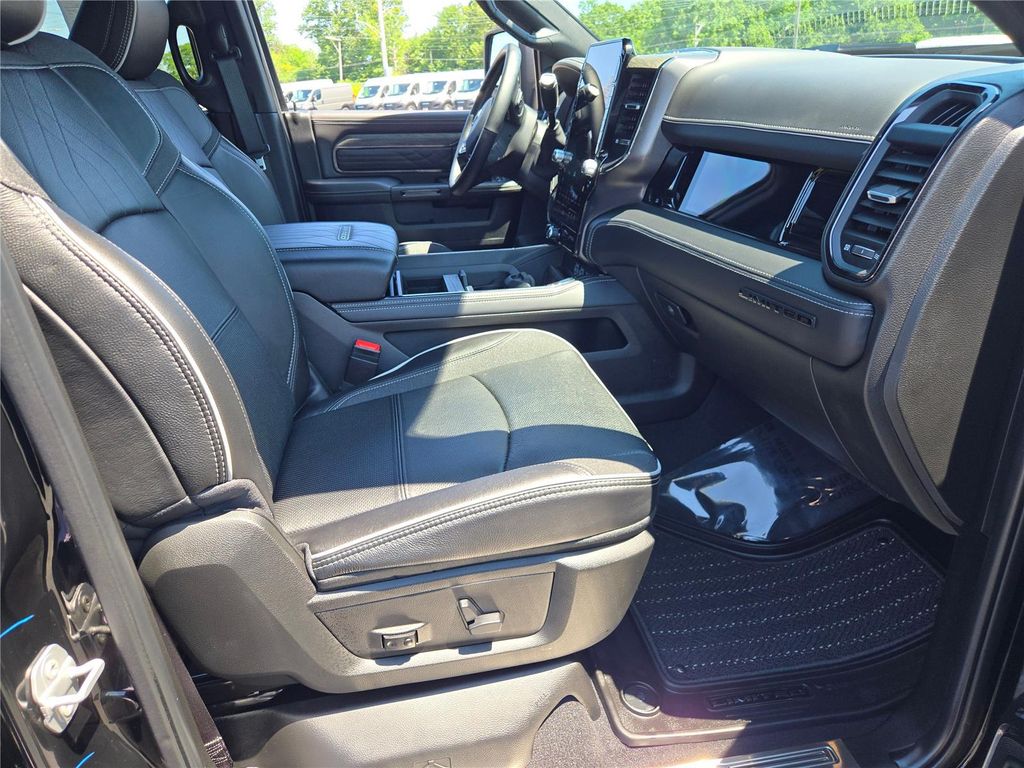 صورة مصغرة 13 لـ 2025 RAM 3500 LIMITED CREW CAB 4X4 6'4' BOX
