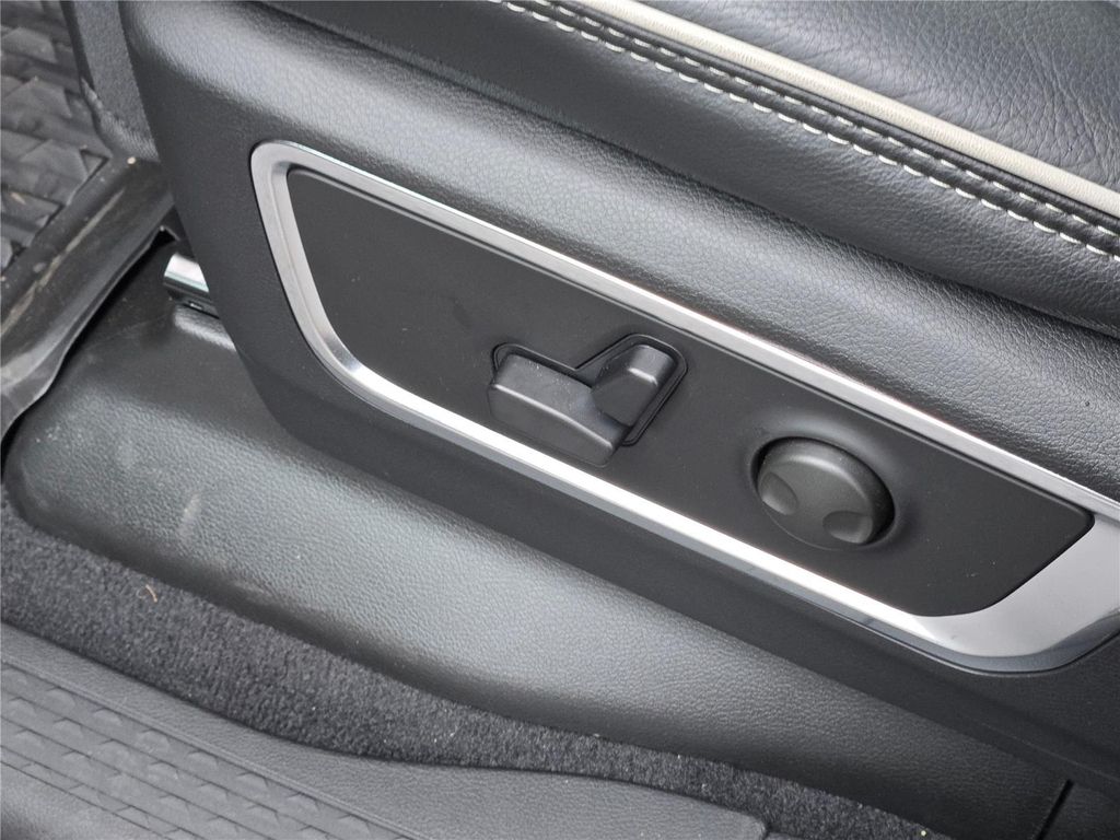 صورة مصغرة 23 لـ 2026 RAM 1500 LARAMIE