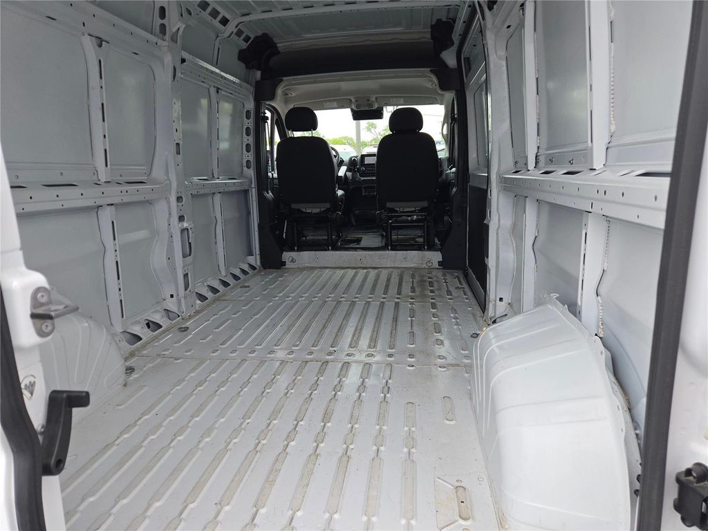 2026 RAM PROMASTER 2500 TRADESMAN — миниатюра 20