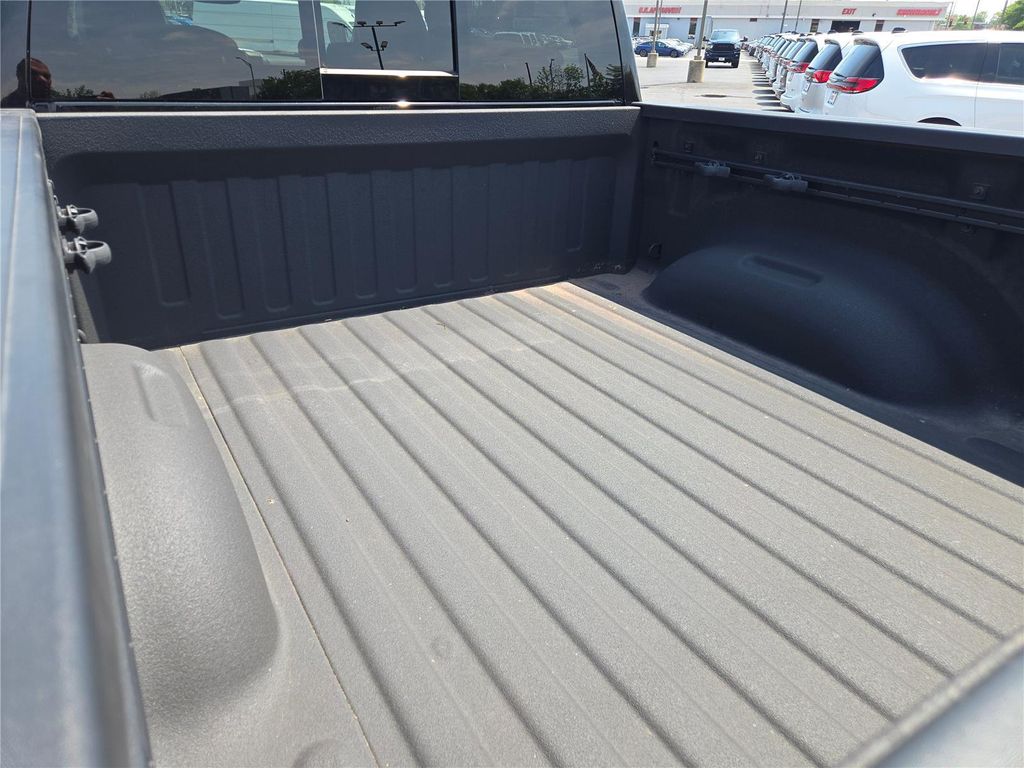 صورة مصغرة 19 لـ 2025 RAM 1500 LARAMIE