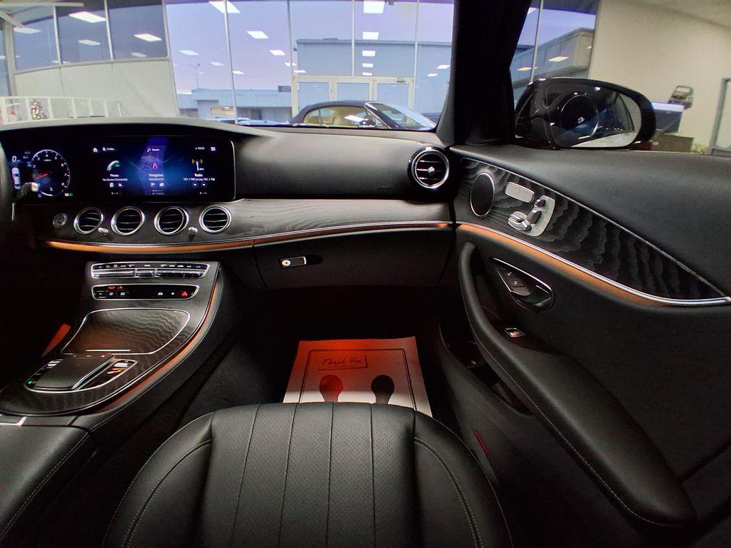 MERCEDES-BENZ E-CLASS - 10