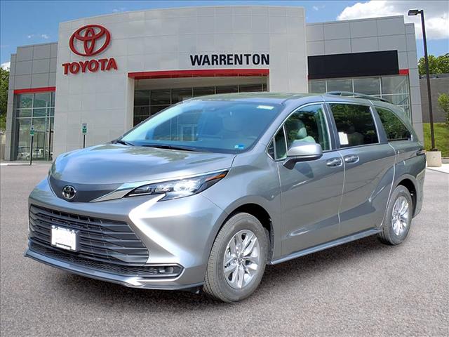 New 2026 Toyota Sienna LE