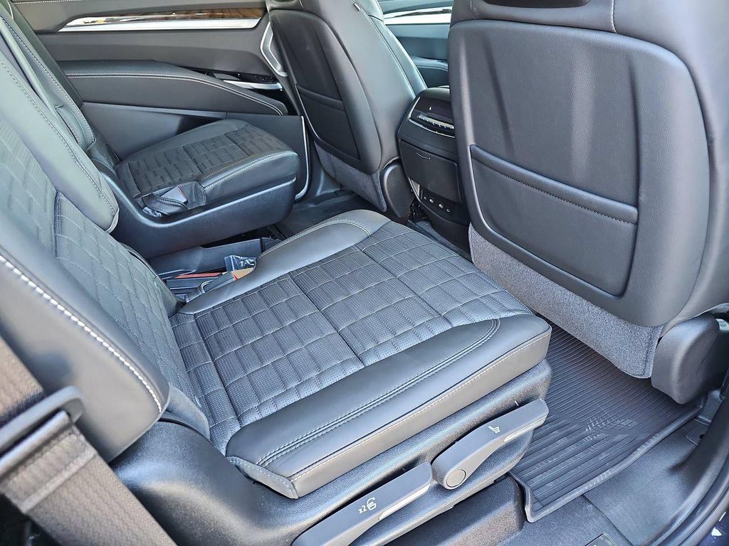 2026 Cadillac ESCALADE SPORT PLATINUM — миниатюра 11