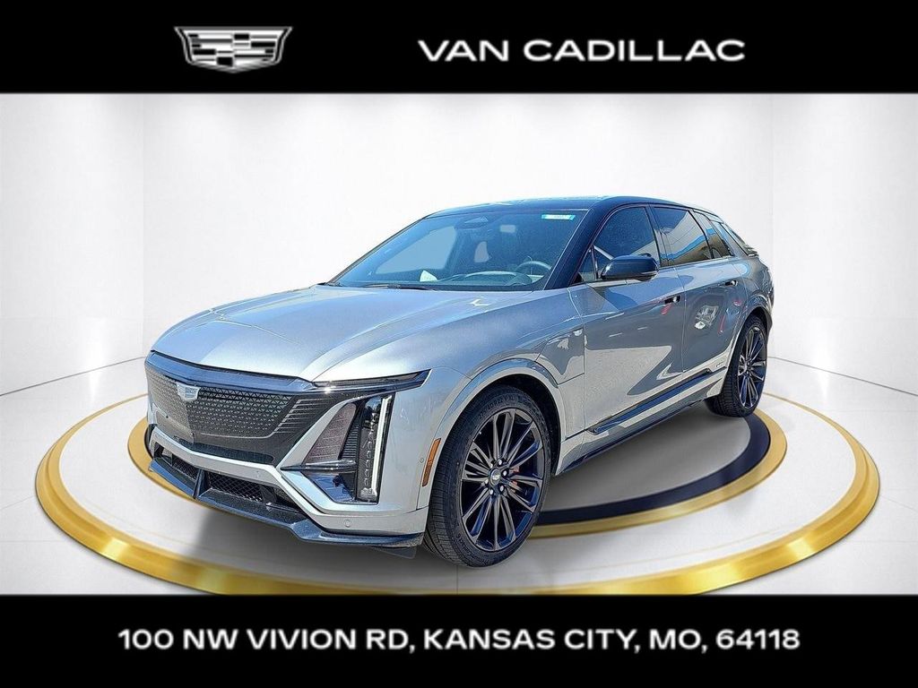 New 2026 Cadillac LYRIQ V Premium