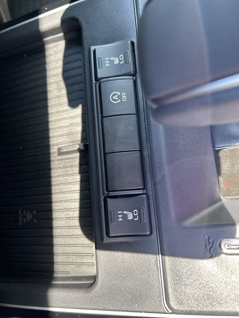 TOYOTA COROLLA CROSS - 7