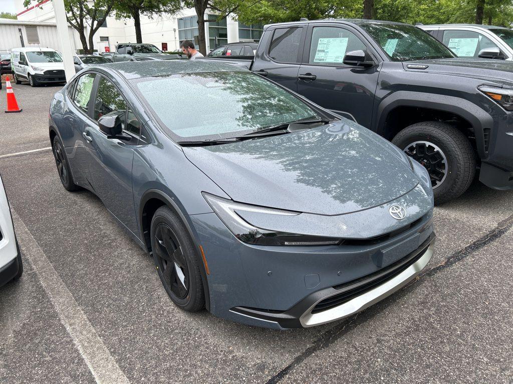New 2026 Toyota Prius Plug-In Hybrid SE