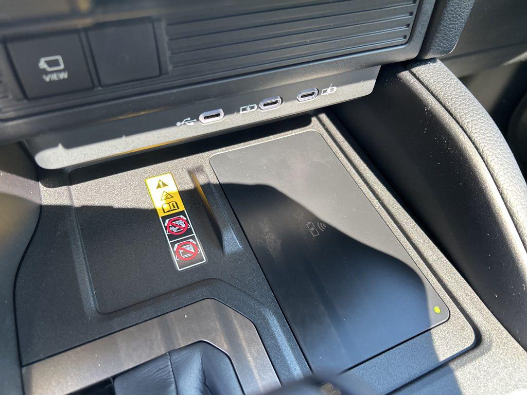 TOYOTA LAND CRUISER - 7