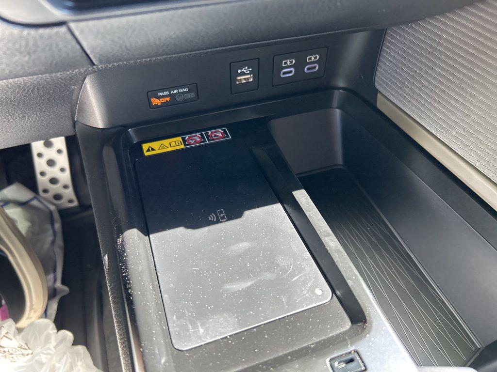 TOYOTA CAMRY - 6