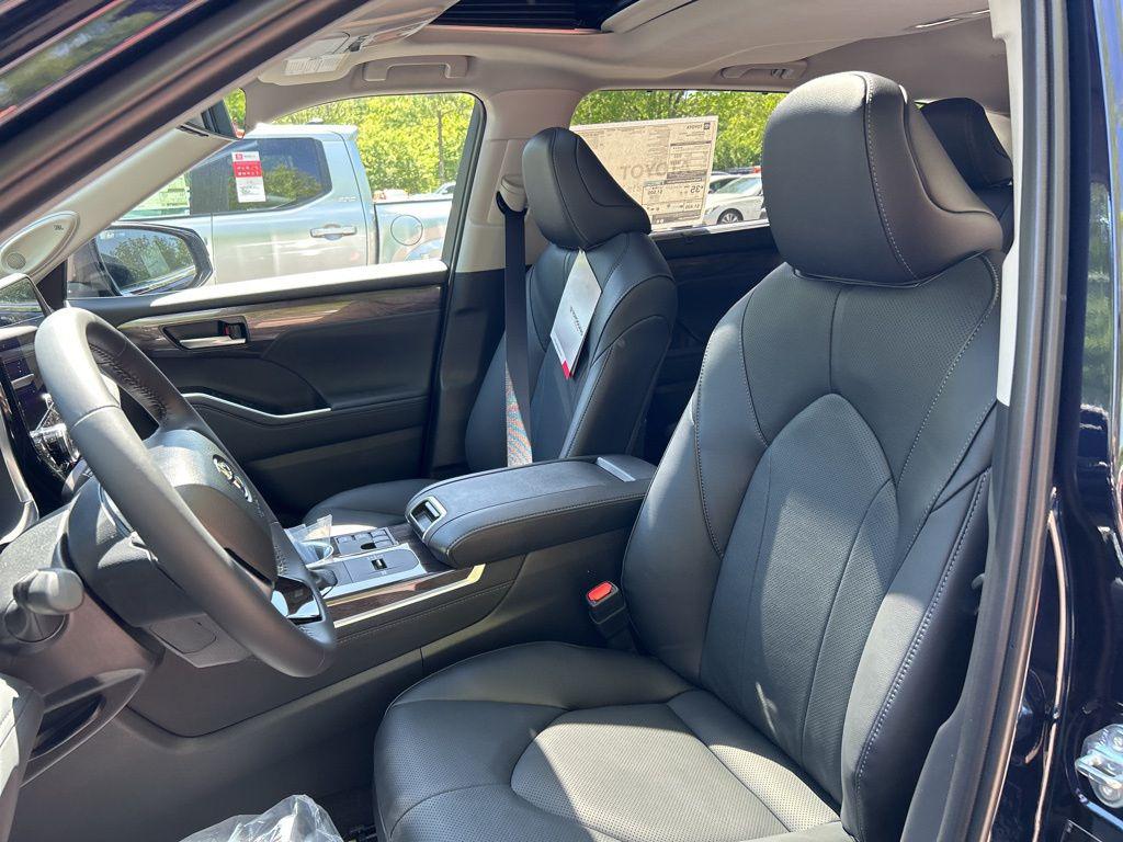 TOYOTA HIGHLANDER - 3