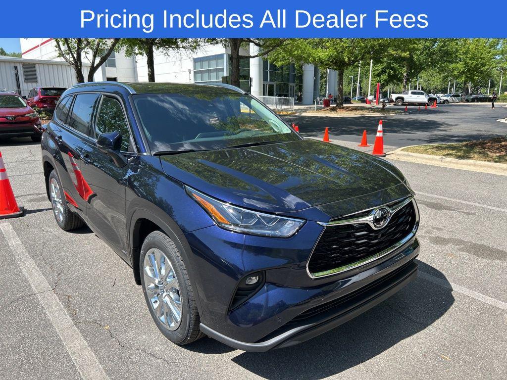 New 2026 Toyota Highlander Hybrid Limited