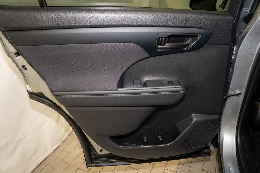 TOYOTA HIGHLANDER - 10