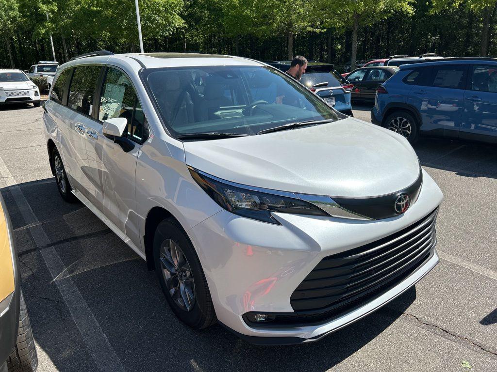 New 2026 Toyota Sienna XLE