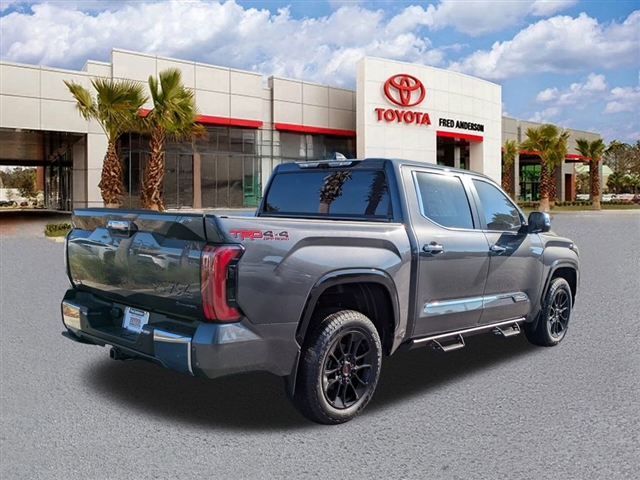 TOYOTA TUNDRA - 5