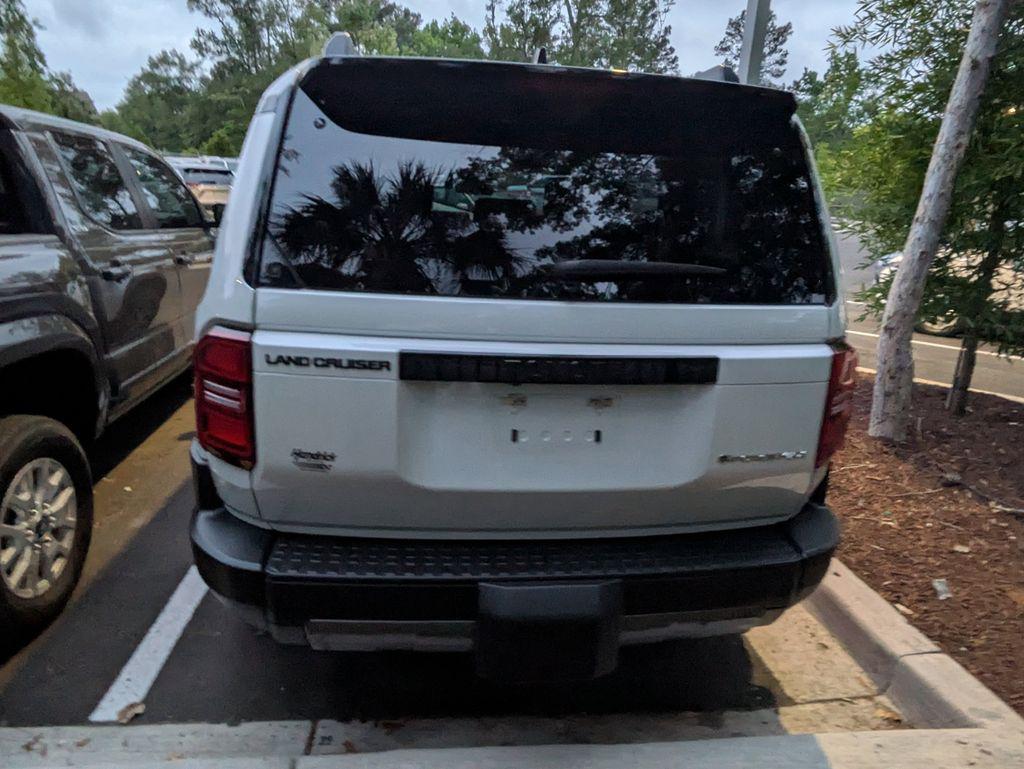 TOYOTA LAND CRUISER - 6