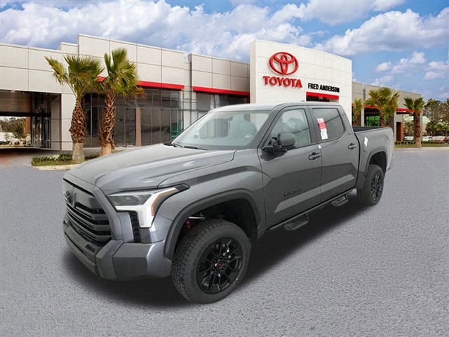 TOYOTA TUNDRA - 1