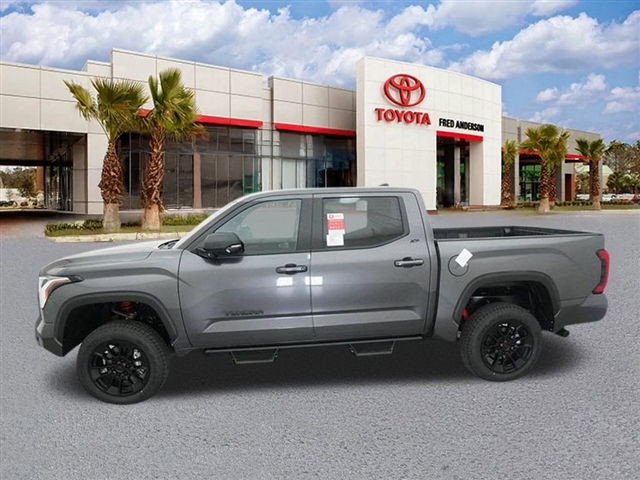 TOYOTA TUNDRA - 4