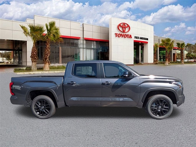 TOYOTA TUNDRA - 4