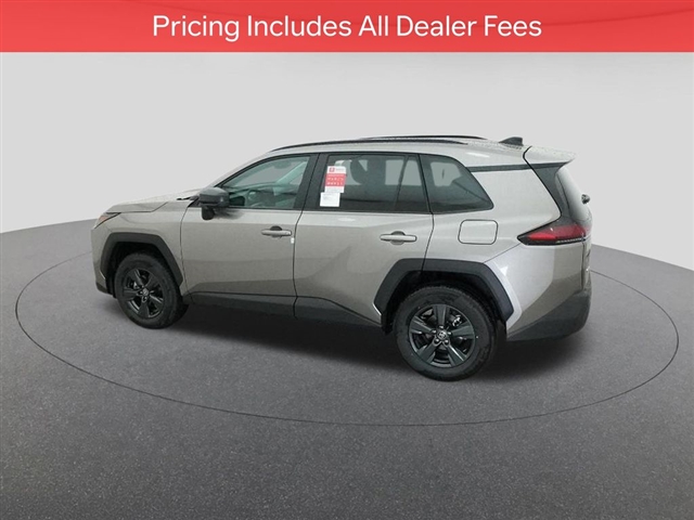 2026 Toyota RAV4 LE 照片 5