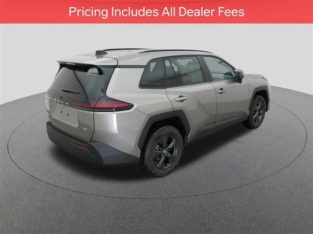 2026 Toyota RAV4 LE 照片 10
