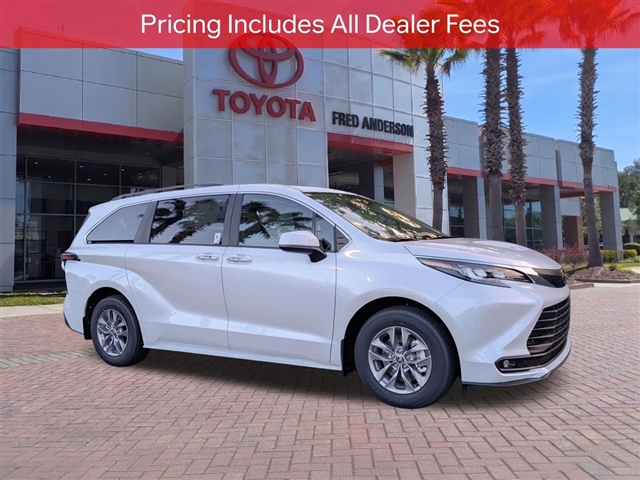 New 2026 Toyota Sienna XLE