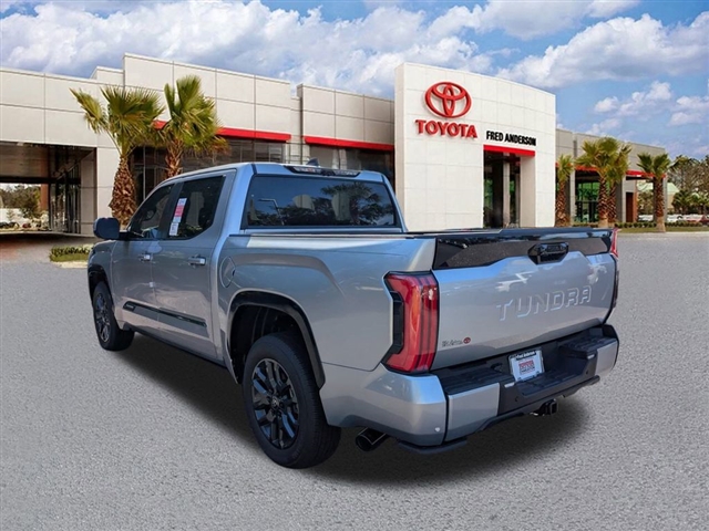 TOYOTA TUNDRA - 7