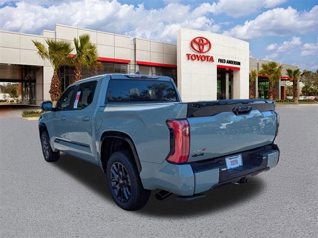 TOYOTA TUNDRA - 7