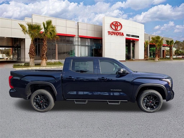 TOYOTA TUNDRA - 4