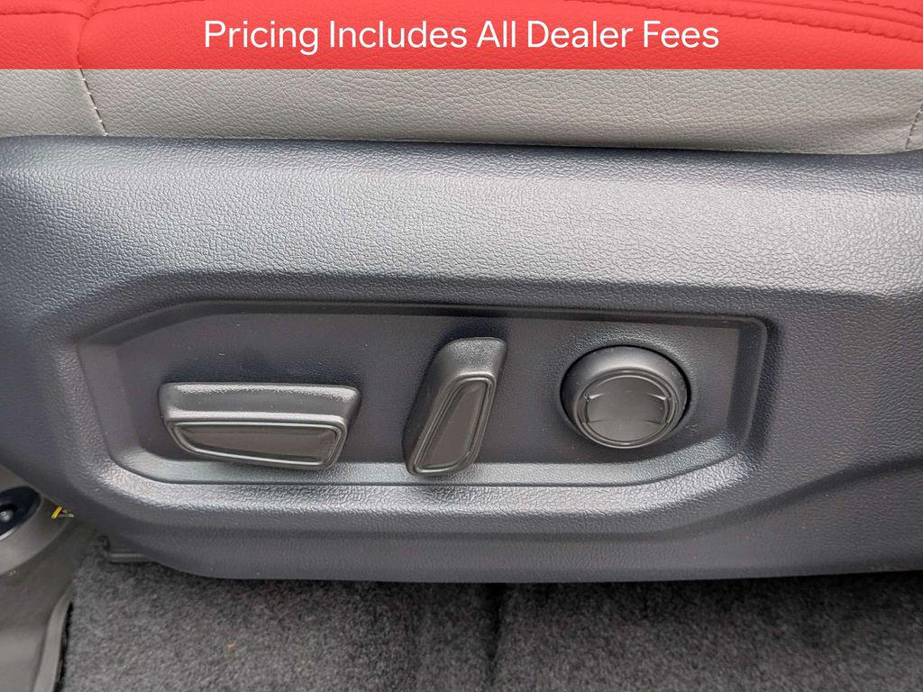 2026 Toyota TUNDRA SR5 缩略图 21