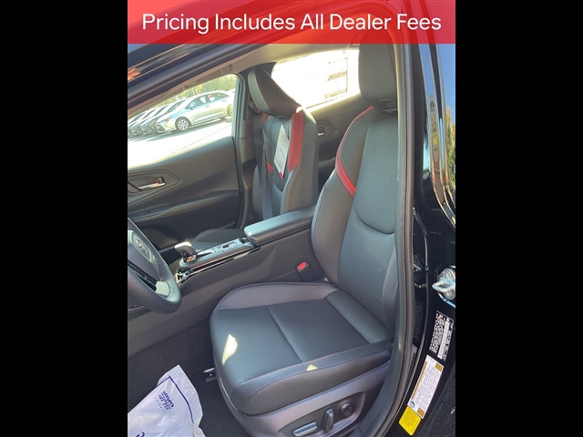 2026 Toyota PRIUS PLUG-IN HYBRID XSE photo 9
