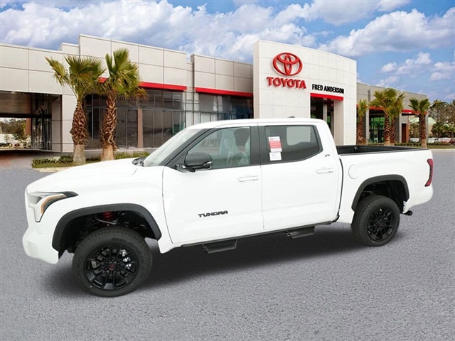 TOYOTA TUNDRA - 2