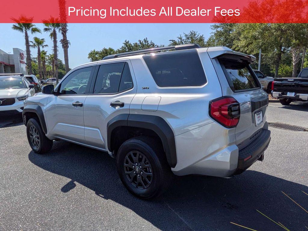 صورة 7 لـ 2025 Toyota 4RUNNER SR5