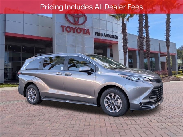New 2026 Toyota Sienna XLE