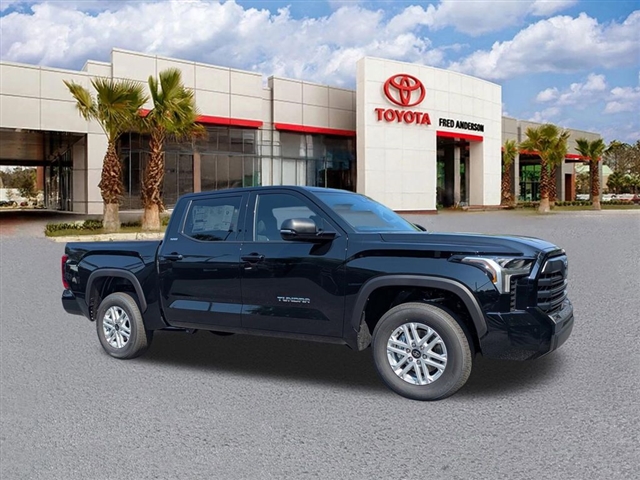 TOYOTA TUNDRA - 1