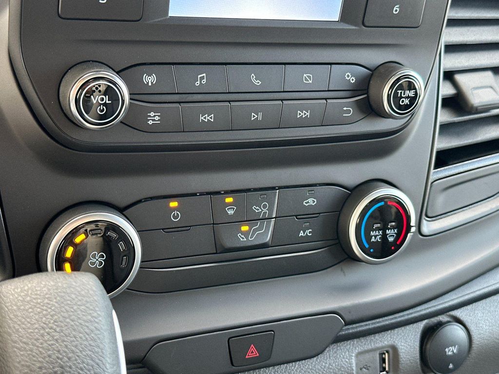 صورة مصغرة 20 لـ 2025 FORD TRANSIT-250 BASE