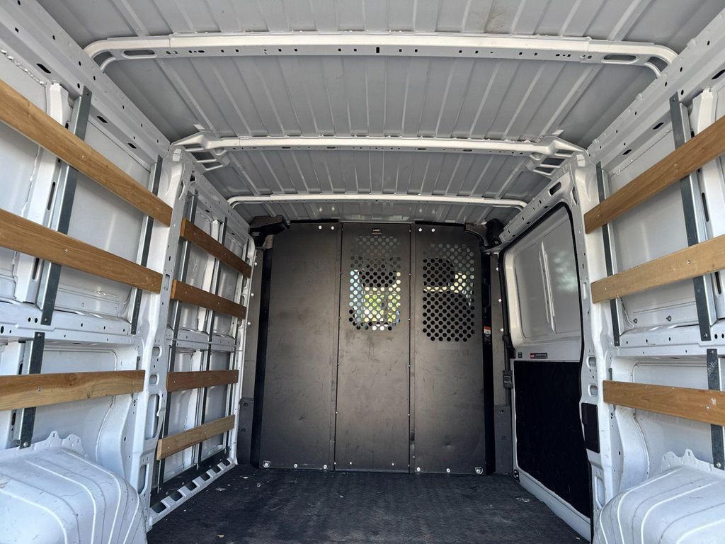 2025 RAM PROMASTER 2500 TRADESMAN — миниатюра 15