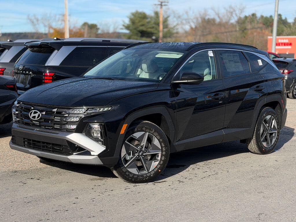 New 2026 Hyundai TUCSON SEL Premium