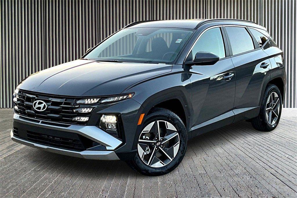 New 2026 Hyundai TUCSON Hybrid SEL