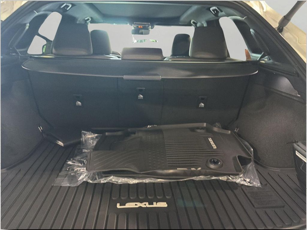 صورة مصغرة 21 لـ 2026 Lexus RX 350 LUXURY