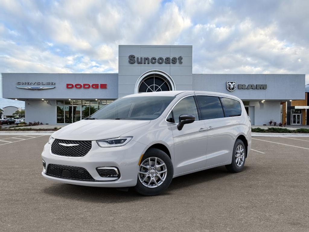 New 2026 Chrysler Pacifica Select