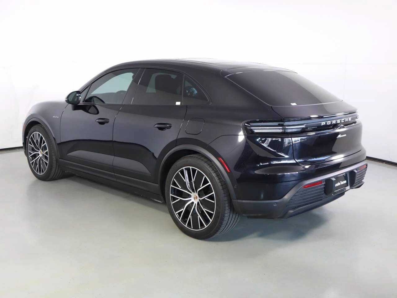 صورة 3 لـ 2025 Porsche MACAN