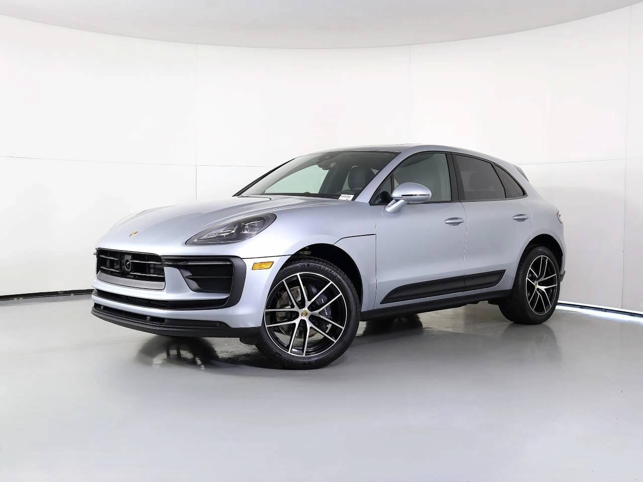 صورة 1 لـ 2026 Porsche MACAN