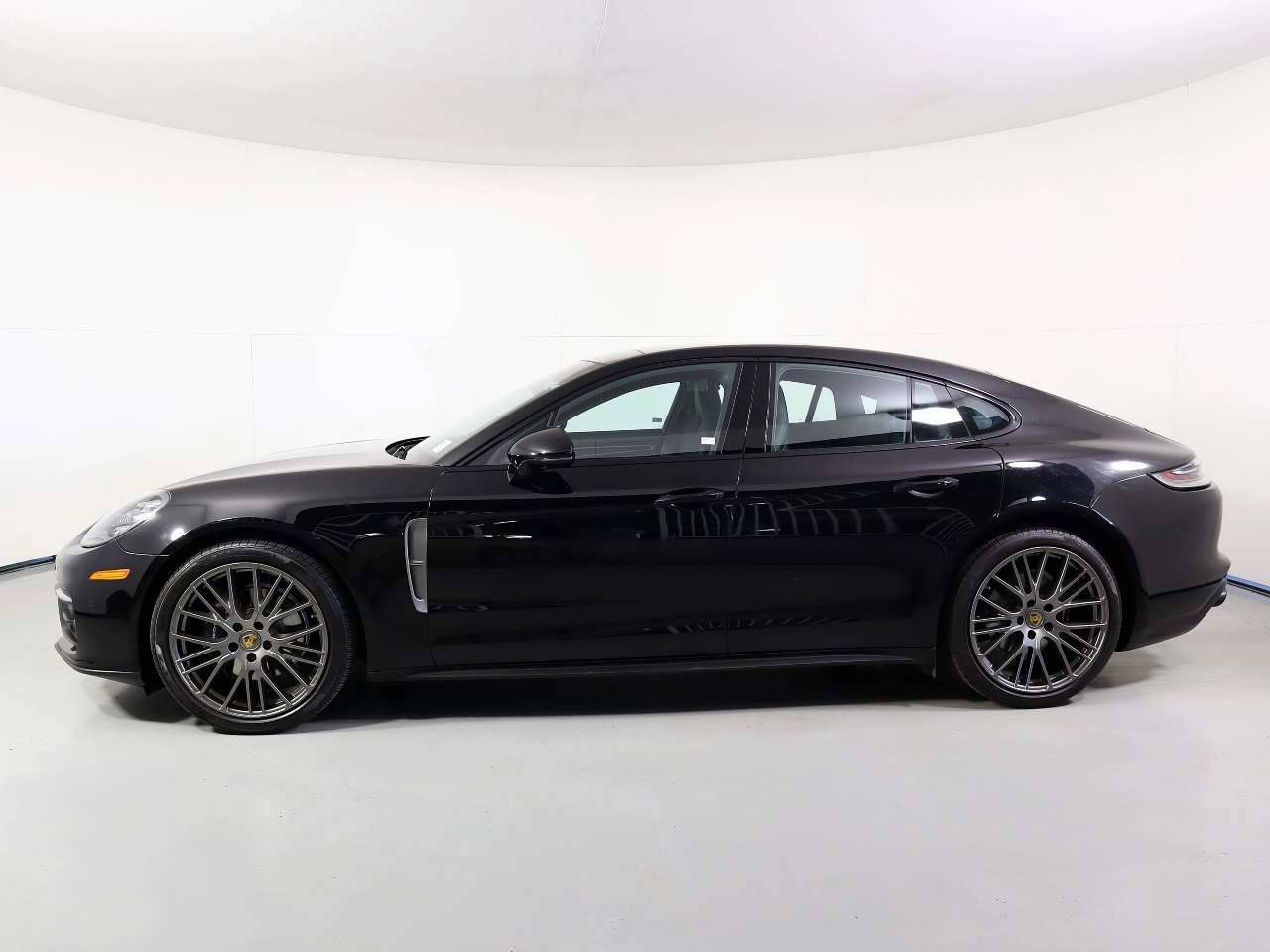 صورة 2 لـ 2023 Porsche PANAMERA