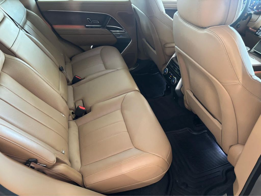 2025 LAND Rover RANGE ROVER P530 SE — миниатюра 14