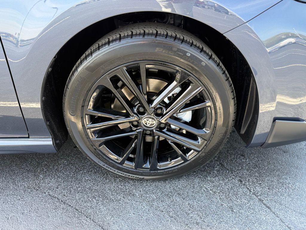 TOYOTA CAMRY - 8