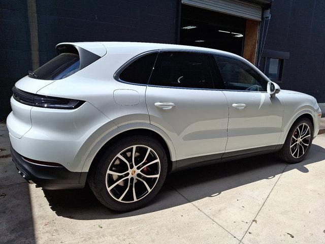 PORSCHE CAYENNE S - 8