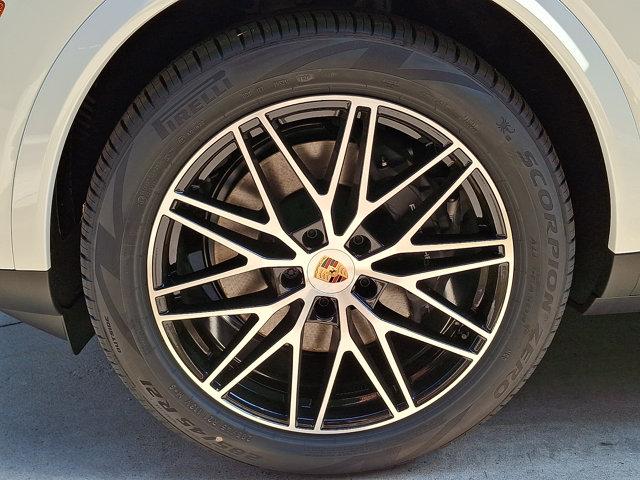 صورة مصغرة 11 لـ 2026 Porsche CAYENNE BASE