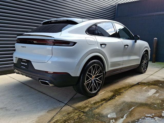 صورة 9 لـ 2026 Porsche CAYENNE AWD