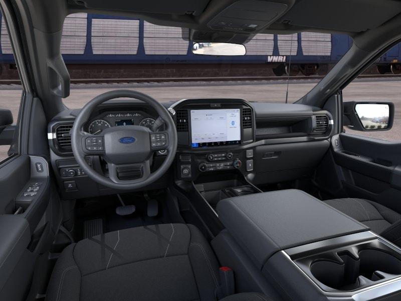 صورة 9 لـ 2026 FORD F-150 STX
