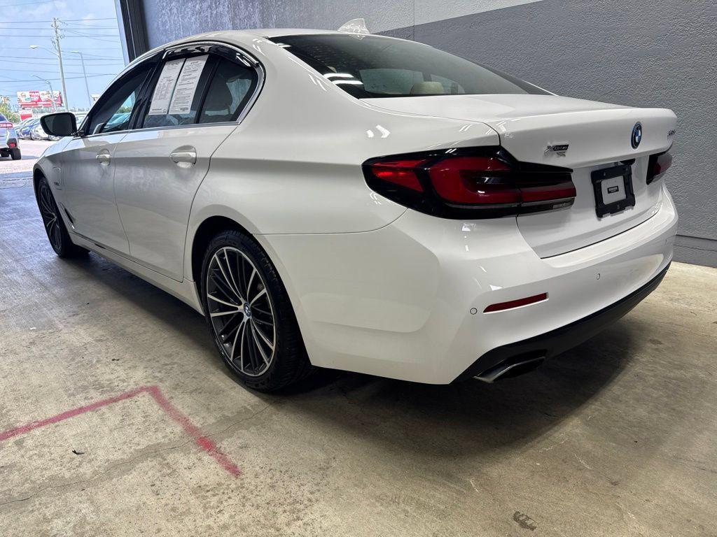 2023 BMW 530E BASE — фото 10